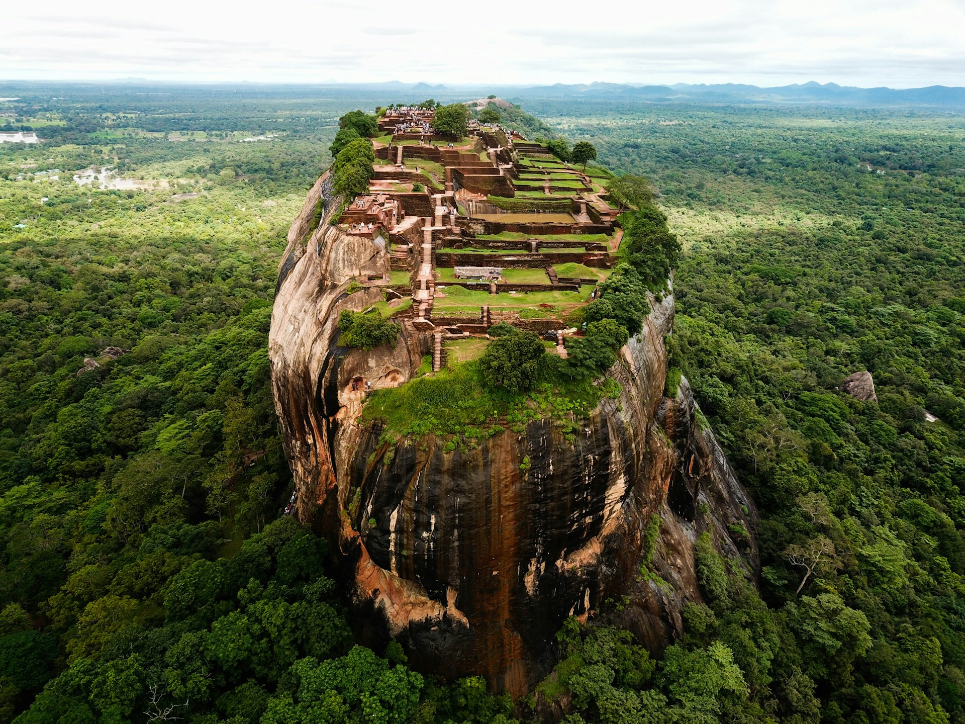 Sri Lanka — tropical beach